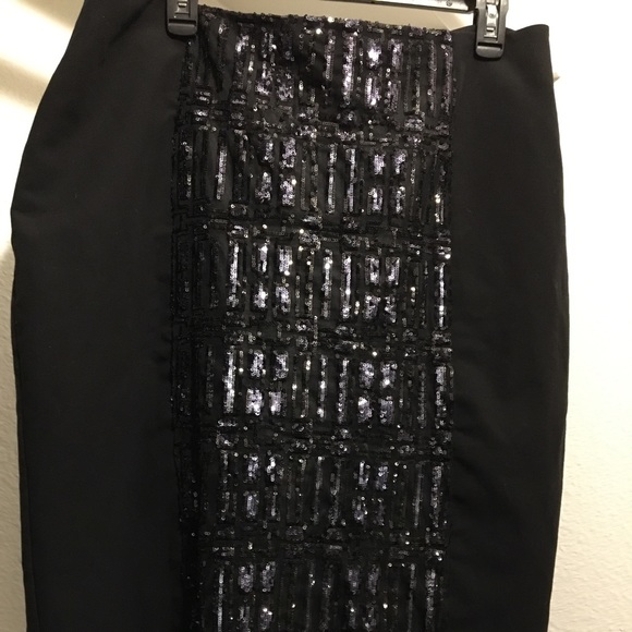 Skirt - Picture 2 of 4